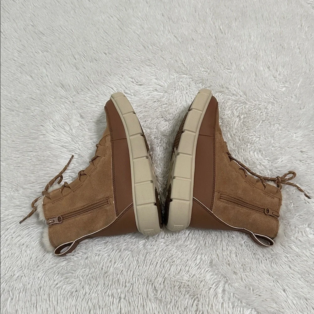 🎒 Sorel Waterproof Ankle Boots
